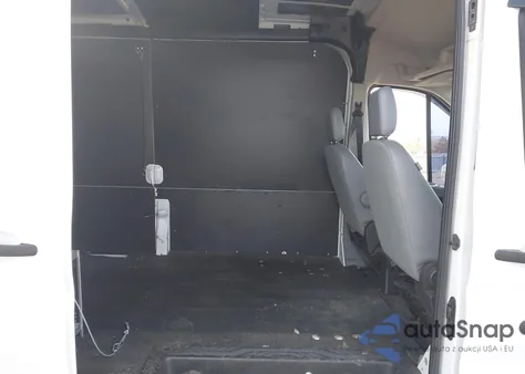 2018 Ford Transit-350 z USA, uszkodzony, nr VIN 1FTBW2CG5JKA11366